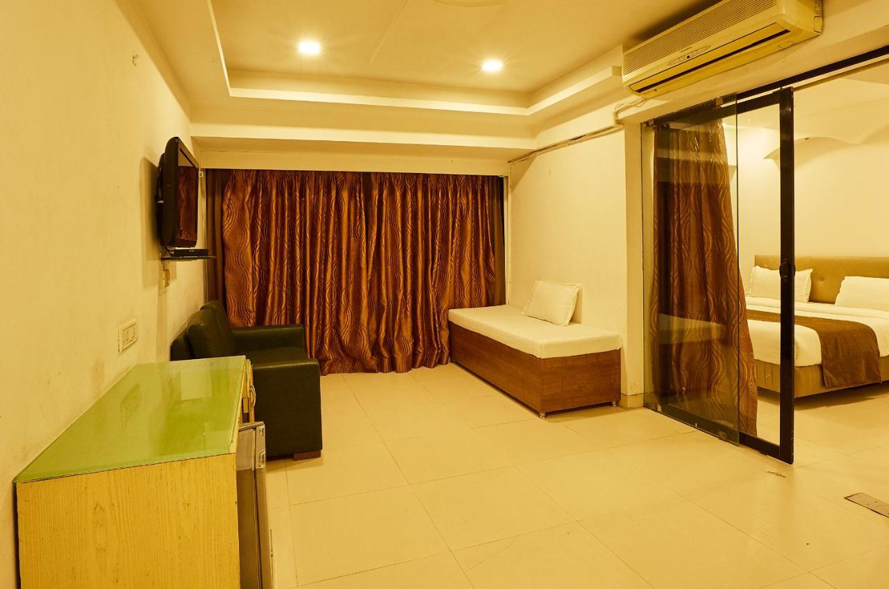 Hotel Alibaba Mumbai Exterior foto