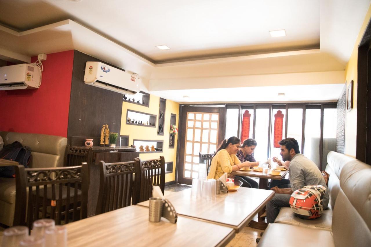 Hotel Alibaba Mumbai Exterior foto