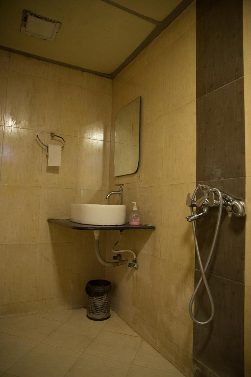 Hotel Alibaba Mumbai Exterior foto